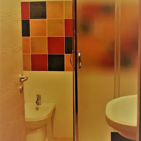 Salenthouse Guest house Racale